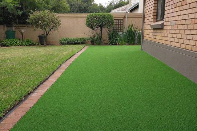 Short-pile lawn 10 mm