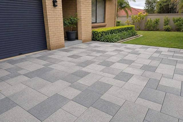 Mixed sizes: four sizes in modular designer pavers, Stone grey