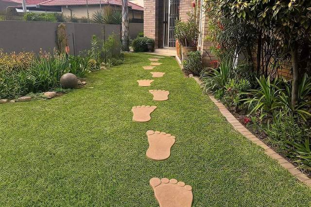 Decorative stepping stones in Desert sand
