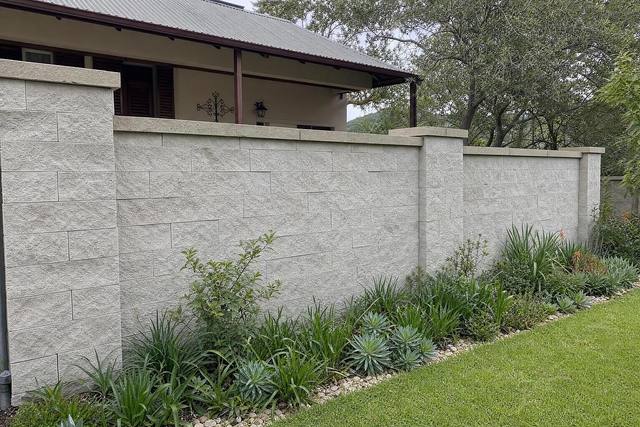 Stone cladding panels in Sandstone