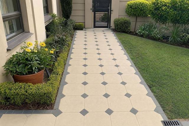 Octagon flagstones in Sandstone tan light