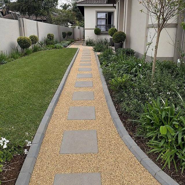 Gravel path with stepping stones
