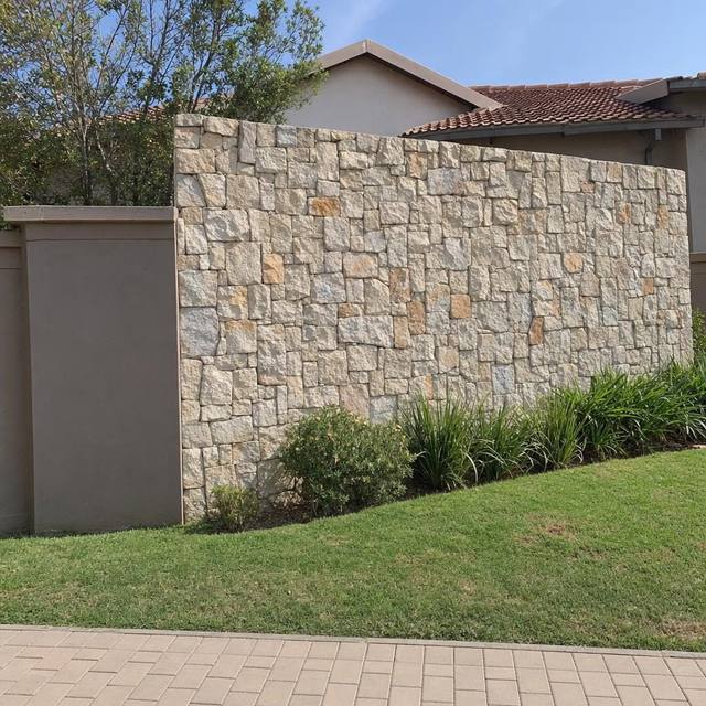Sandstone chunk boundary wall